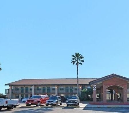 Budgetel Inn Houston/Nasa Webster Exterior photo